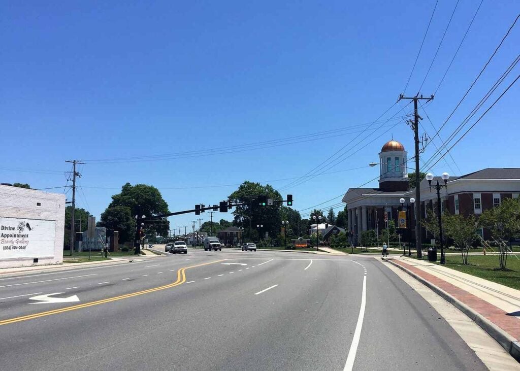 Colonial_Heights